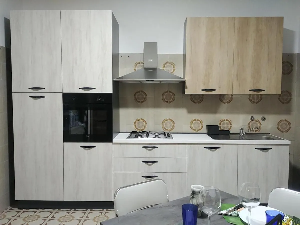 بيت للعطل فيلا A Casa Di Gino ديسينسانو ديل غاردا إيطاليا